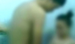 Phát hiện clip “nóng” của con trai bà chủ , gã trai uy hiếp tống tiền