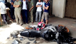 Bốc đầu môtô 1.000 phân khối, nam thanh niên tử vong