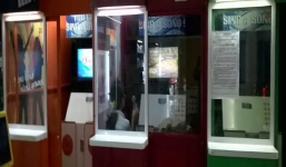 Karaoke ở TP.HCM sôi động 'thị trường chuyển nhượng'