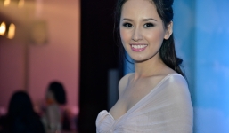 Mai Phương Thúy khiến fan bất ngờ vì trang phục táo bạo