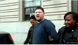 Bị bắt vì 'nghịch dại' chiếu tia laser vào mắt phi công