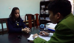 Nữ cán bộ Sở hất cảnh sát lên nắp capo xin được khoan hồng