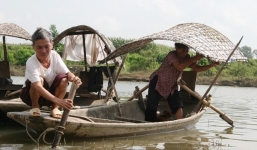 Kỹ nghệ khắc chế thủy thần của những người vớt xác trên sông Đồng Nai