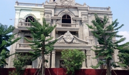 Đại gia buôn chuối, buôn lợn kiếm trăm tỉ xây biệt thự