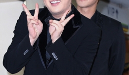 Những pha chụp ké 'bá đạo' của sao Hàn ngắm cả ngày không chán