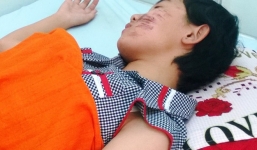 Tàu lượn rơi khỏi đường ray, hất văng 2 bé xuống đất 'có vấn đề'