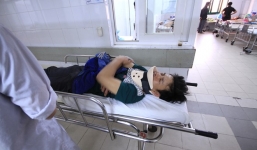 Lật xe trên Bà Nà, 16 người nhập viện