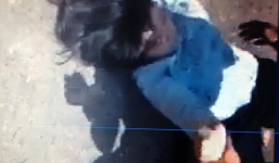 Nguyên nhân 2 thiếu nữ đánh nhau đến ngất xỉu