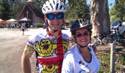 Đại gia bỏ lương 4 tỉ/năm để đưa vợ đi du lịch