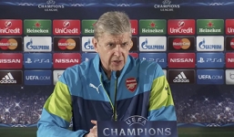 HLV Wenger: 'Arsenal và Monaco đều không xứng đi tiếp'