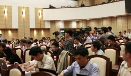 Họp báo về chặt cây Hà Nội: Chính quyền trả lời bằng một bài văn tả cảnh?