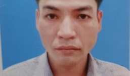 Thiếu nữ xin việc bị sàm sỡ trong quán cà phê