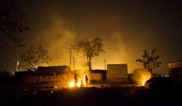 Nơi người dân chết mòn vì sống trên đống lửa suốt một thế kỷ