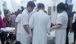 Côn đồ chặn xe chở người chết không cho ra khỏi bệnh viện