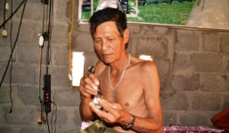 'Dị nhân' xứ Nghệ ăn hết 300 hộp cao, 40 năm không tắm