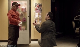 Màn cầu hôn của cặp đôi mắc bệnh Down xúc động