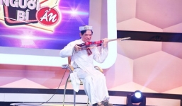 Người bí ẩn: Việt Hương bật khóc vì nghệ sĩ bại liệt chơi đàn bằng răng