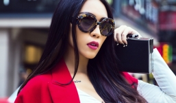 Siêu mẫu Diệu Huyền lạnh lùng tạo dáng trên phố