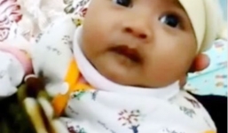 Kỳ lạ: Cháu bé mới hơn 1 tháng tuổi đã biết nói, không hề bị vấp