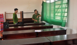 Đang học bỗng đứng bật dậy rồi ngã vật xuống đất, tử vong