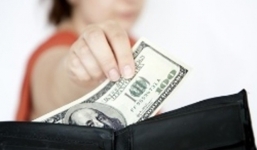 Ham “của lạ”, đại gia Việt bị “kiều nữ' lột đồ quý