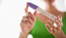 Người đàn ông bị phạt 80 triệu vì bán que thử thai giả