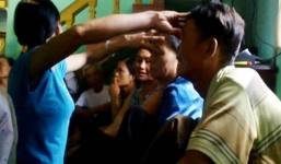 Vạch mặt 'thánh cô' có độc chiêu trả góp