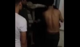 Clip thanh niên trộm quần áo bị đánh hội đồng khóc lóc xin tha