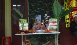 Vụ sập giàn giáo ở Hà Tĩnh: Cha già cạn nước mắt gọi tên con