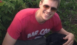 Anh chàng đẹp trai có tên gọi độc đáo: “Mr. Fu*k”