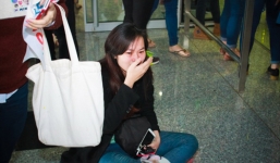 Clip fan Việt khóc ngất, gào thét thần tượng Hàn tại Music Bank