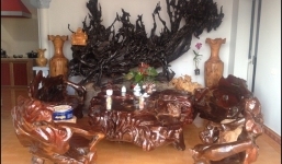 Đại gia miền núi gây “choáng” với đồ chơi tiền tỉ từ gỗ