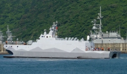 Công nhân Việt Nam đóng tàu tên lửa tàng hình “khủng” cho Đài Loan