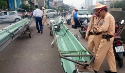 Đi cả đêm trốn công an, 3 xe máy dài hơn xe buýt vẫn bị bắt vì… lạc đường