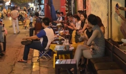 Chủ quán karaoke tiết lộ học sinh hút Shisha rất nhiều