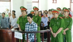 Giết bé trai 9 tuổi ném xác xuống giếng phi tang