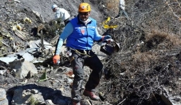 Tìm thấy 2.800 mảnh thi thể vụ rơi máy bay Germanwings