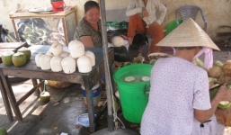 Hãi hùng thực phẩm tẩm hóa chất tẩy trắng tự chế hủy diệt sự sống