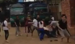 Hơn chục người lao vào hỗn chiến trước mặt PCT và Trưởng C.A xã