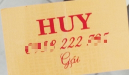 In danh thiếp môi giới mại dâm giá 2 triệu đồng/ lượt ở trung tâm Sài Gòn