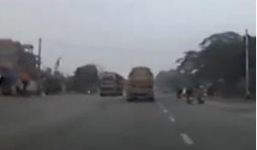 Ngủ gật khi lái xe, tài xế ô tô suýt gây tai nạn