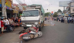 Xe tải húc văng nhiều xe máy đứng chờ đèn đỏ, 4 người thương vong