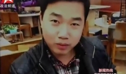 Lộ mặt Sở Khanh khi 17 cô bạn gái cùng đến viện thăm