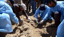 Phát hiện ngôi mộ tập thể của 1.700 người bị IS hành quyết