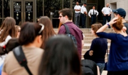 Nhà Trắng, Bộ Ngoại giao Mỹ rối loạn vì mất điện