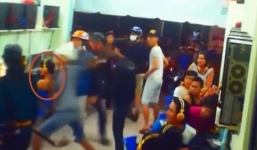 Clip nhóm giang hồ truy sát thanh niên ở quán net