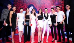 Ngọc Trinh khoe vòng eo 56 bên dàn mỹ nhân