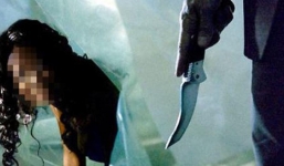 Chồng đâm vợ trước quán karaoke rồi tự vẫn