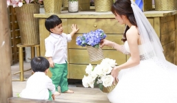MC Hoàng Linh thực hiện bộ ảnh cưới đặc biệt bên cặp song sinh