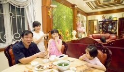 Từ anh bán nước chè dạo trở thành chủ nhân biệt thự trăm tỉ